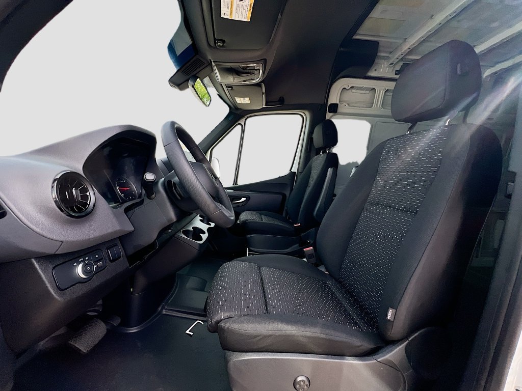 New 2025 Mercedes-Benz Sprinter 2500 image 11