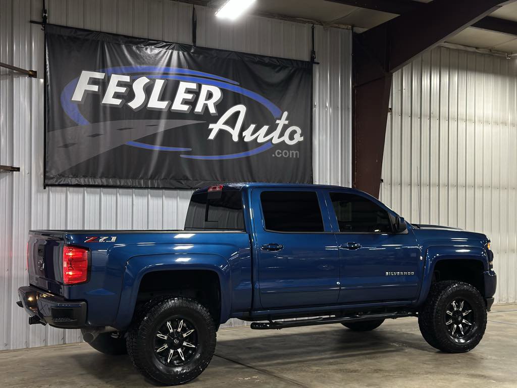 Used 2018 Chevrolet Silverado 1500 LT w/ All Star Edition image 2