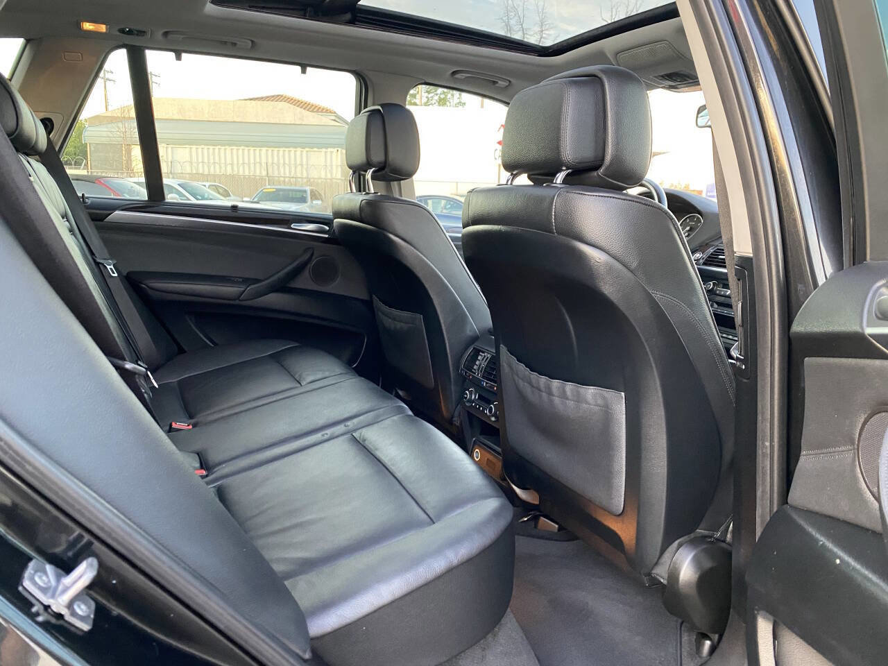 Used 2012 BMW X5 xDrive35d image 11