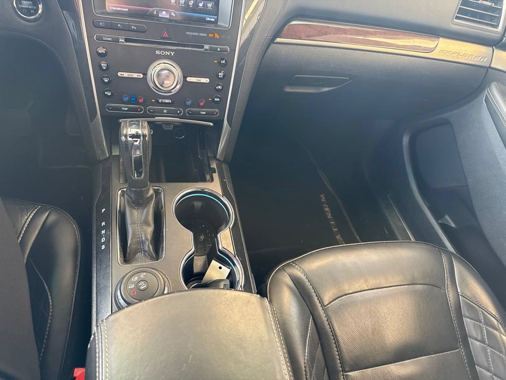 Used 2016 Ford Explorer Platinum AWD/4WD image 28