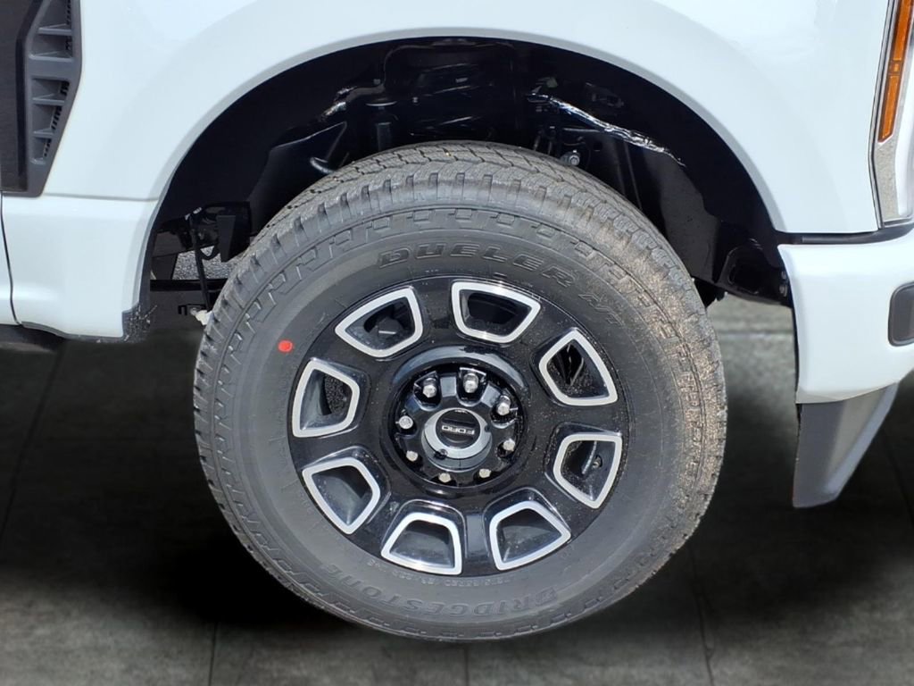 New 2026 Ford F250 Platinum image 4