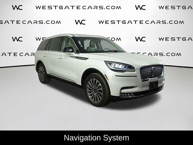 Used 2020 Lincoln Aviator Reserve w/ Equipment Group 201A image 2