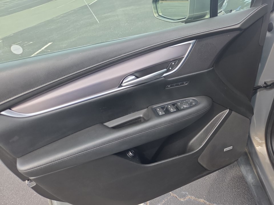 Used 2018 Cadillac XT5 Premium Luxury AWD/4WD image 36