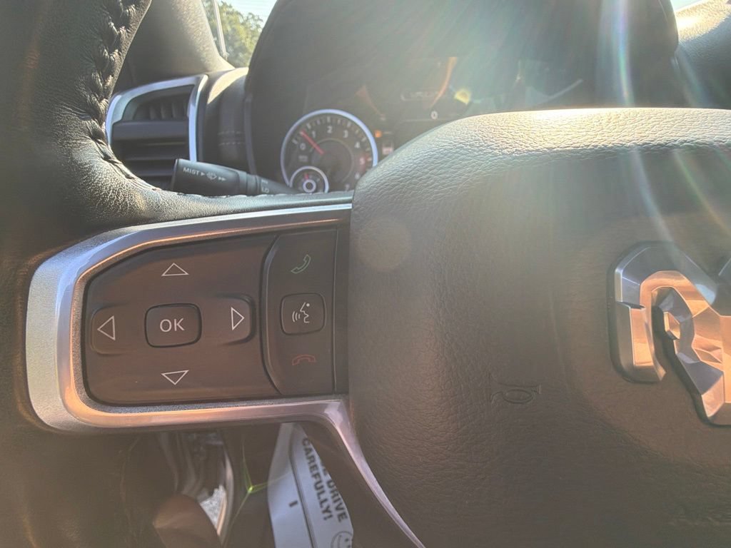 Used 2020 RAM 1500 Laramie w/ Sport Appearance Package AWD/4WD image 18
