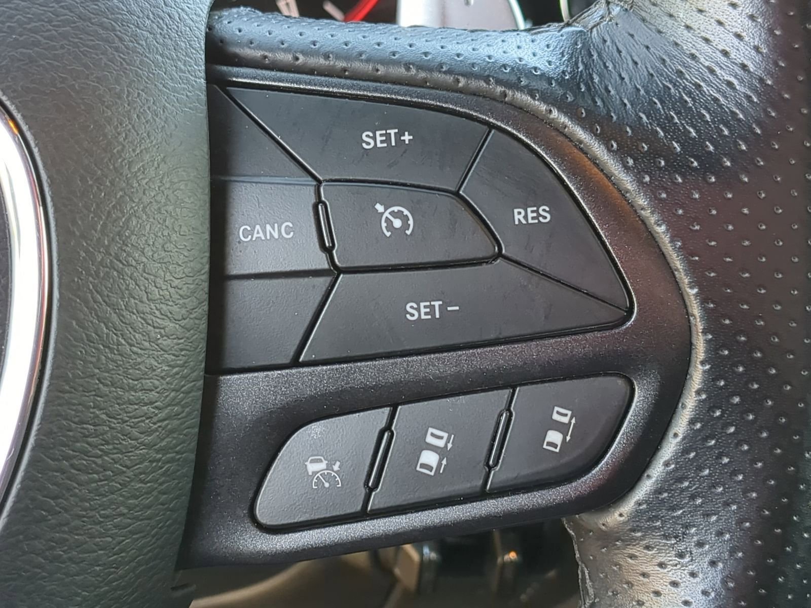 Used 2024 Dodge Durango R/T image 33