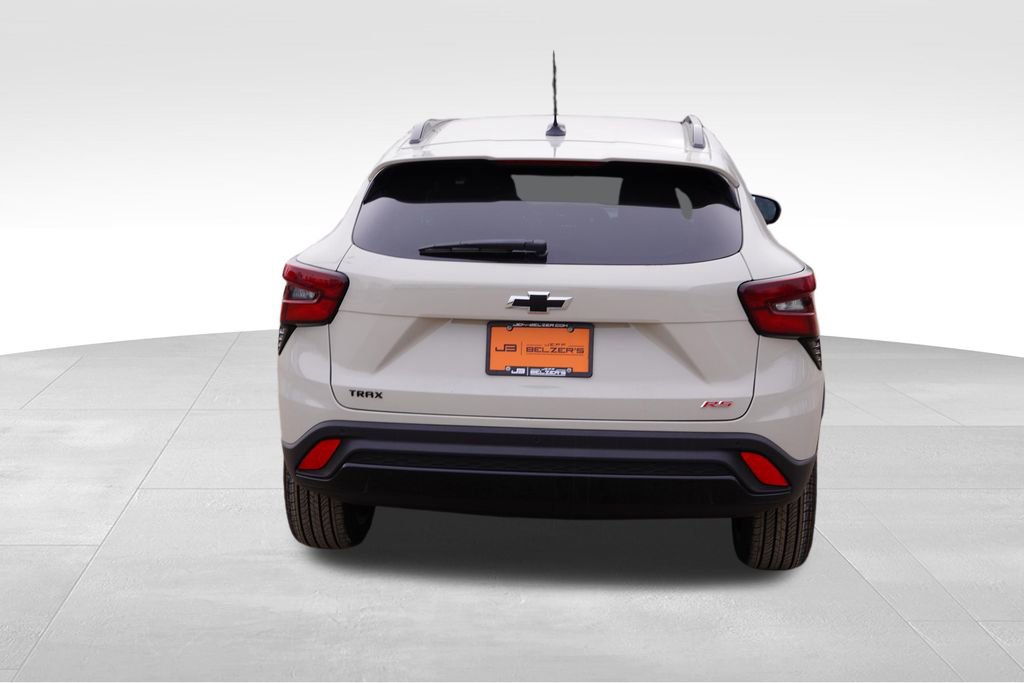 New 2026 Chevrolet Trax RS w/ Driver Confidence Package FWD image 4