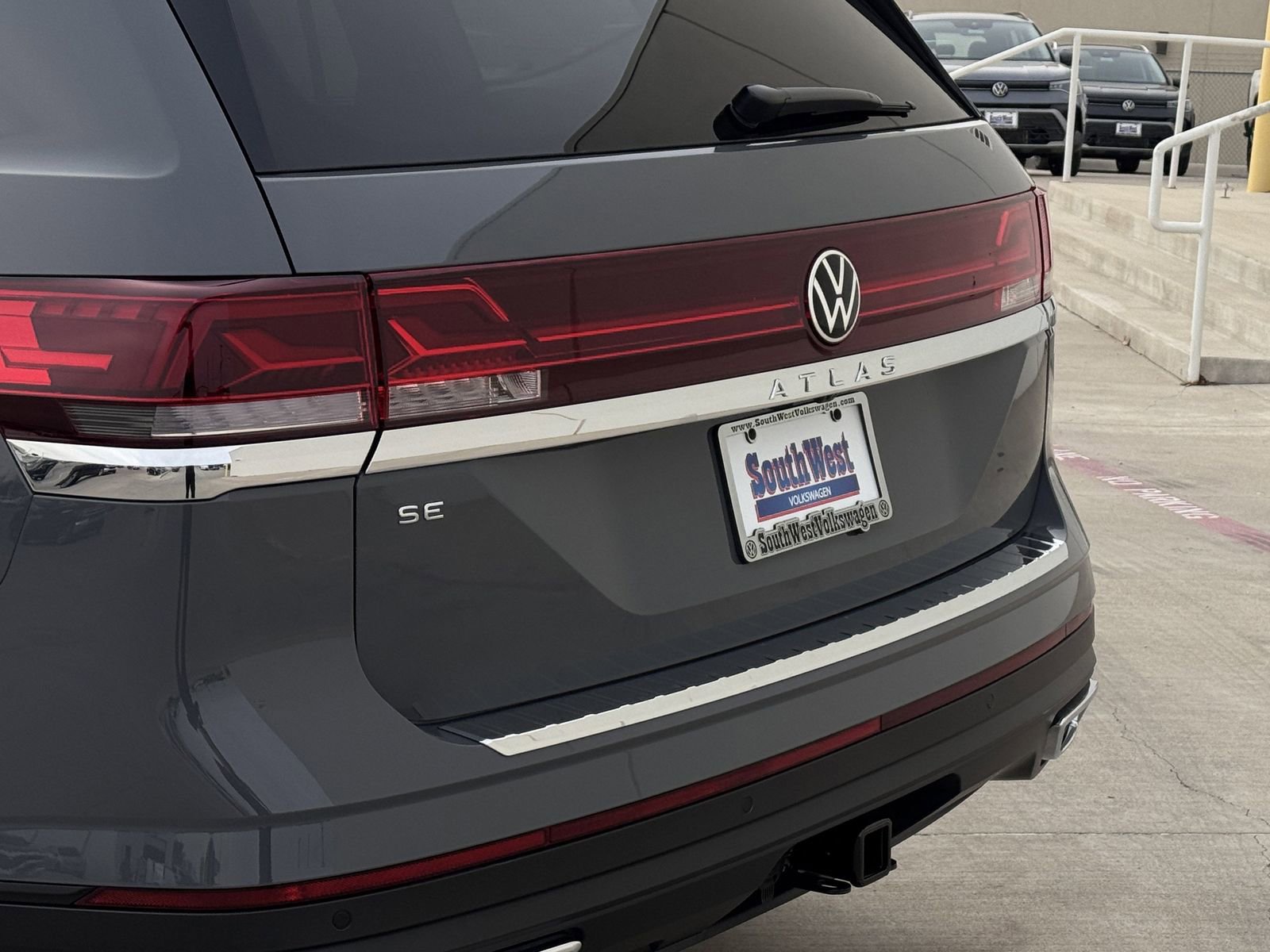 New 2026 Volkswagen Atlas SE image 6