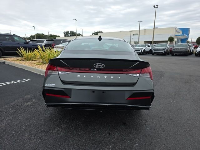 New 2026 Hyundai Elantra SEL Sport Premium FWD image 20