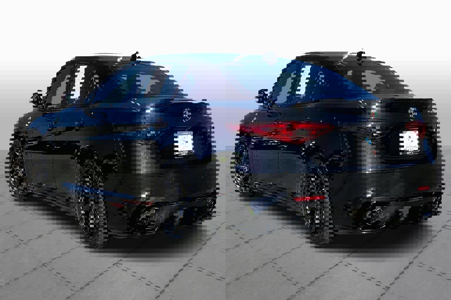 Used 2023 Alfa Romeo Giulia Quadrifoglio w/ Active Assist Plus Package image 11