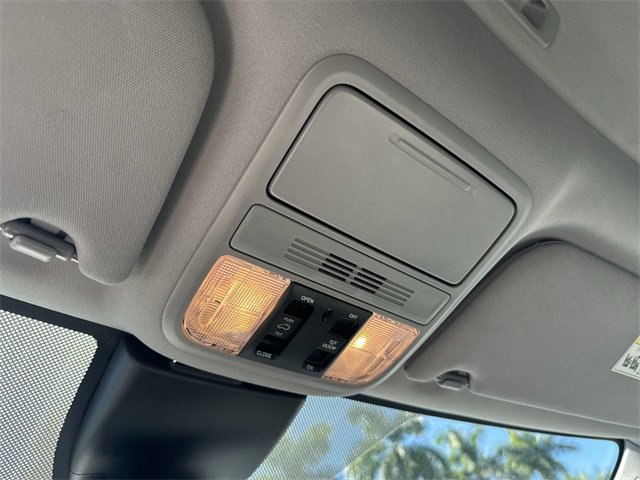 Used 2024 Honda Odyssey EX-L image 32