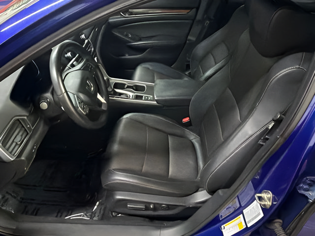 Used 2018 Honda Accord Sport image 11