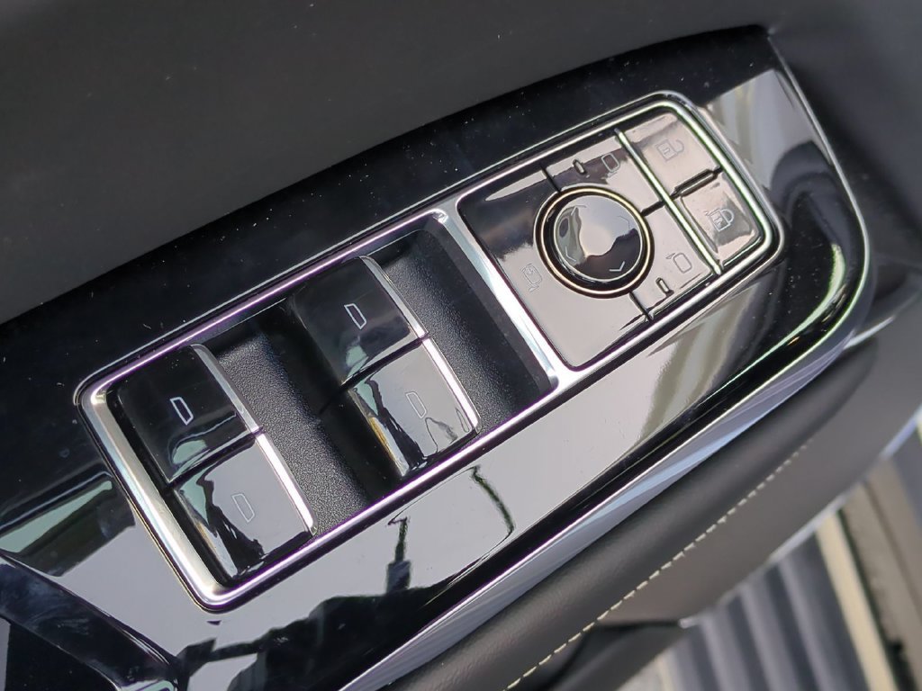 New 2026 Cadillac Escalade Platinum Sport AWD/4WD image 23
