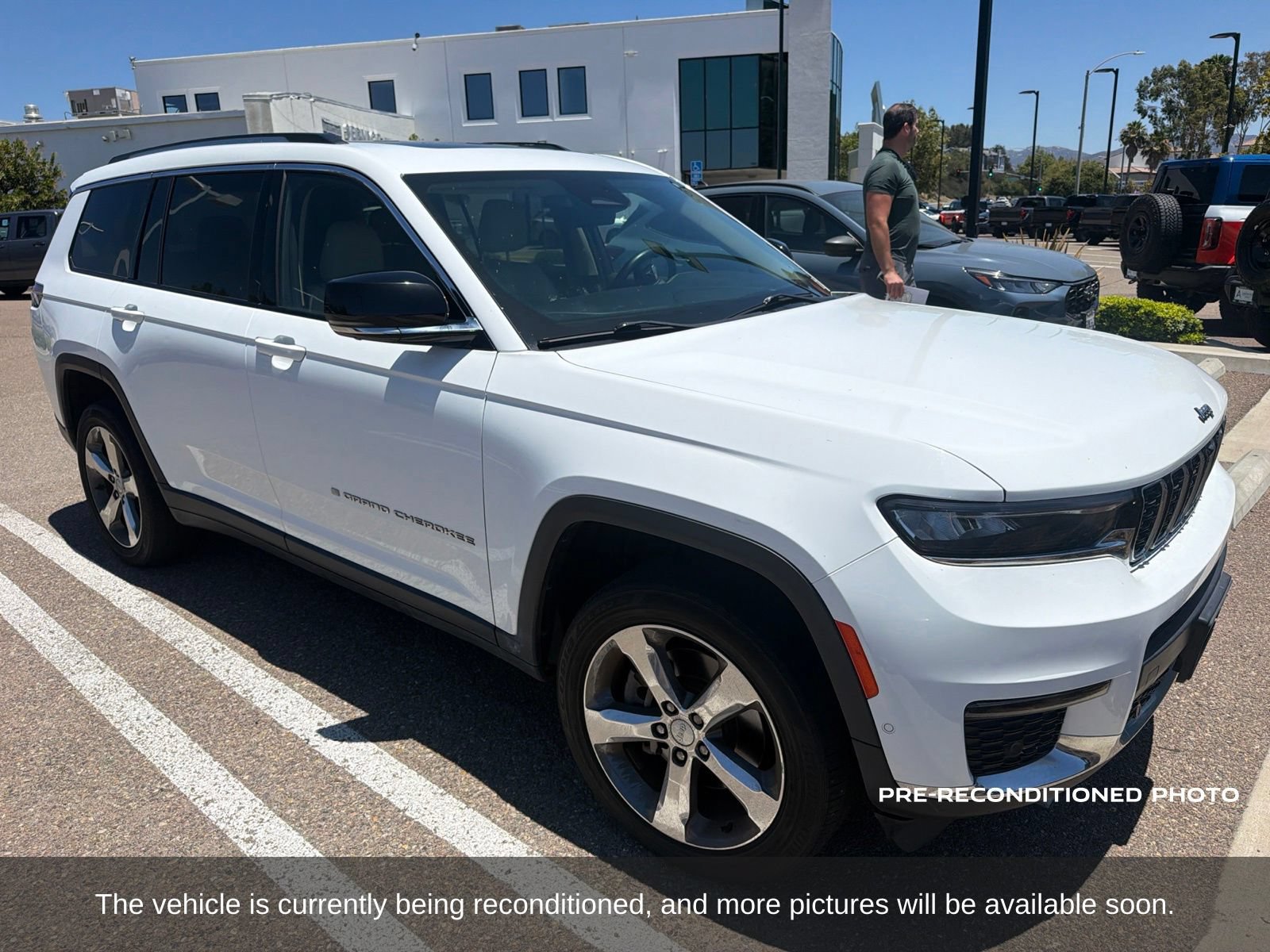 Used 2021 Jeep Grand Cherokee L Limited w/ Luxury Tech Group II AWD/4WD image 6