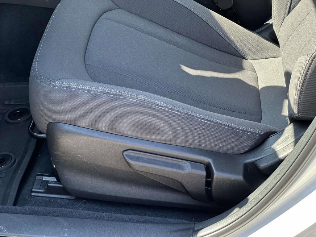 Certified 2025 Subaru Impreza 2.0i image 13