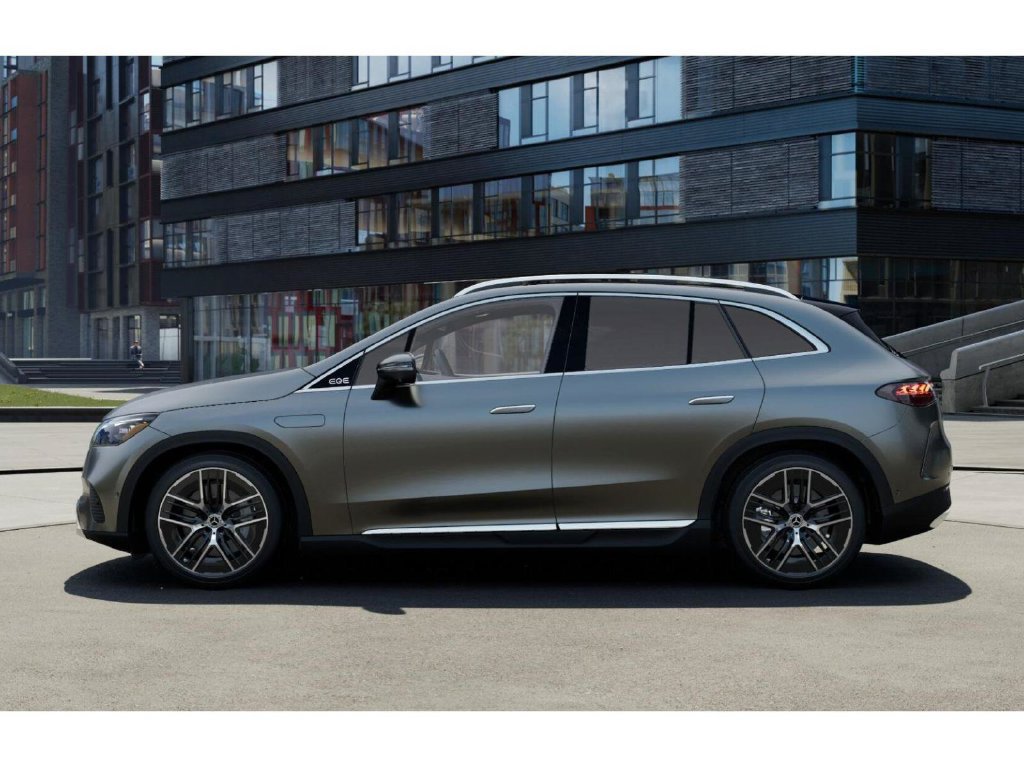 New 2026 Mercedes-Benz EQE 320 4MATIC SUV image 34