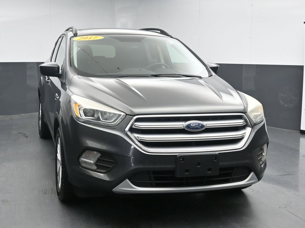 Used 2017 Ford Escape SE w/ SE Leather Comfort Package image 3