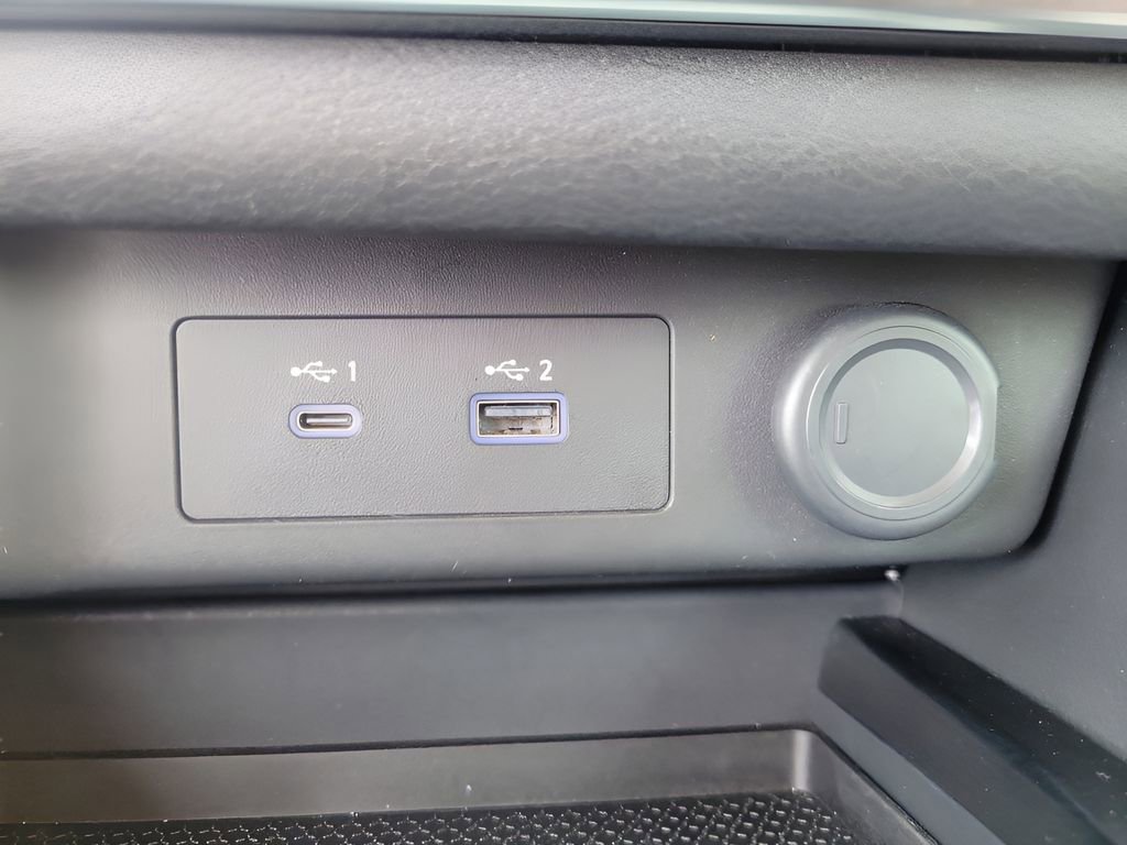 Used 2023 Nissan Rogue SV image 21