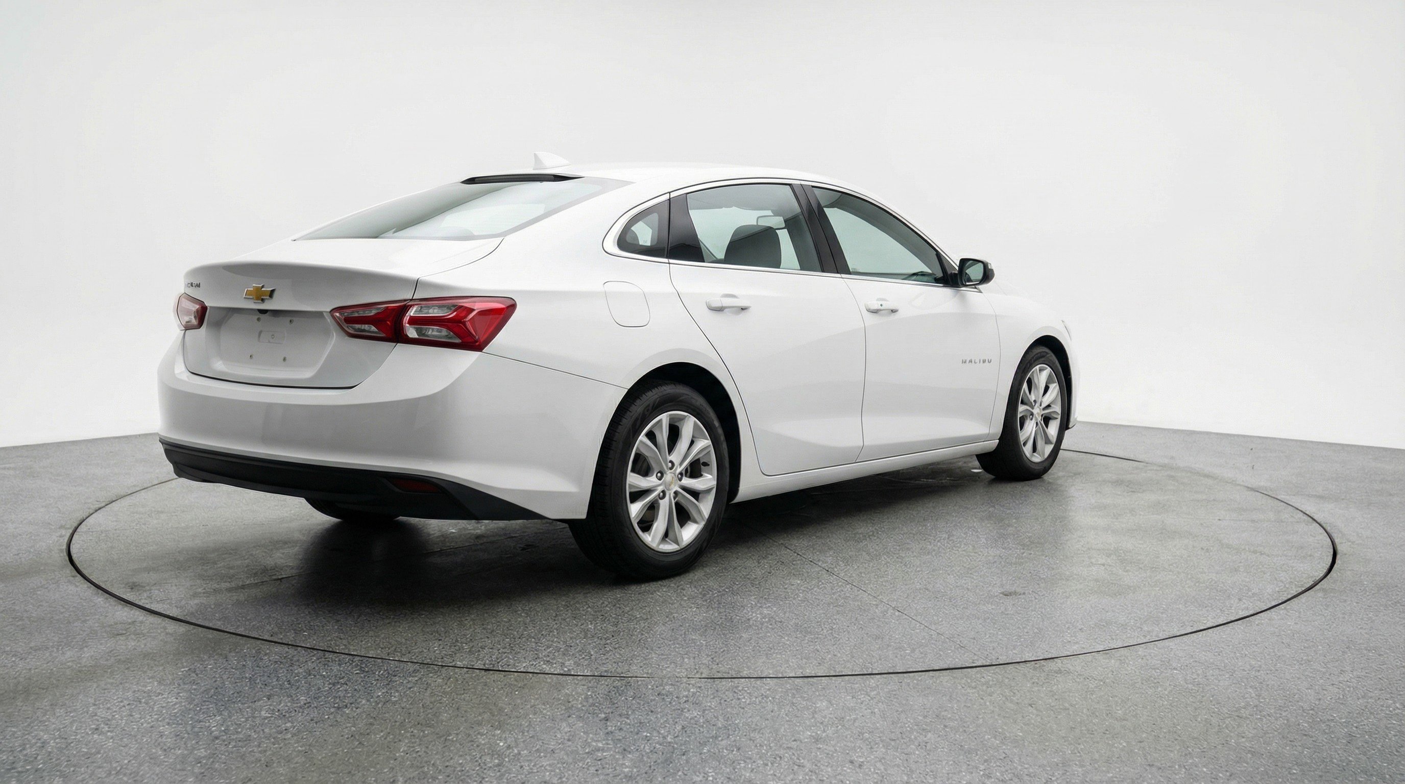Used 2024 Chevrolet Malibu LT image 9