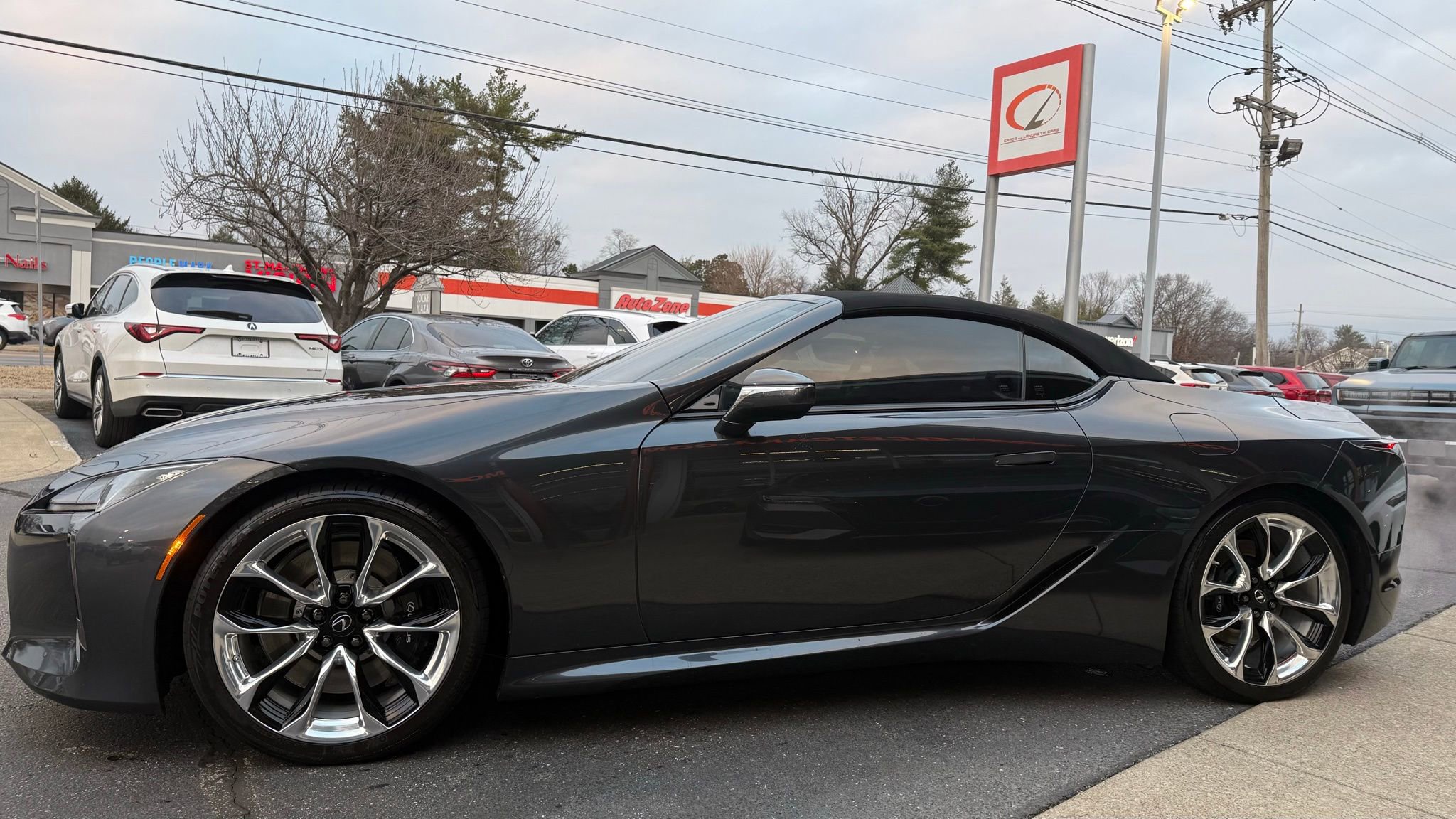 Used 2021 Lexus LC 500 Convertible image 21
