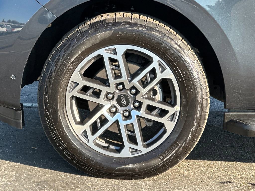 Certified 2025 Ford Expedition Active image 26