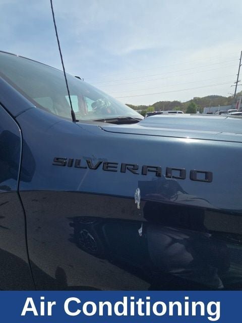 Used 2024 Chevrolet Silverado 1500 Custom w/ Turbomax Blackout Package image 19