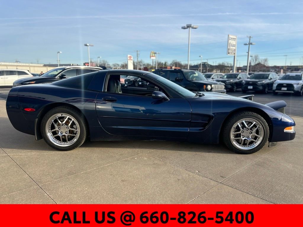 Used 2000 Chevrolet Corvette Coupe w/ Memory Pkg image 7