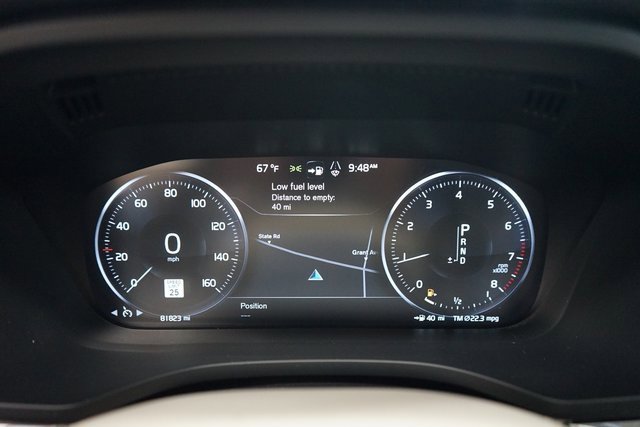 Used 2019 Volvo XC60 T5 Momentum w/ Multimedia Package image 36