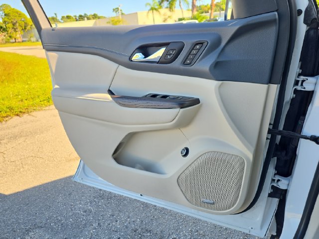 Certified 2023 GMC Acadia Denali FWD image 21