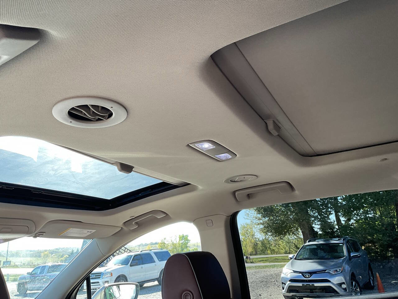 Used 2019 Buick Enclave Avenir w/ Avenir Technology Package image 14