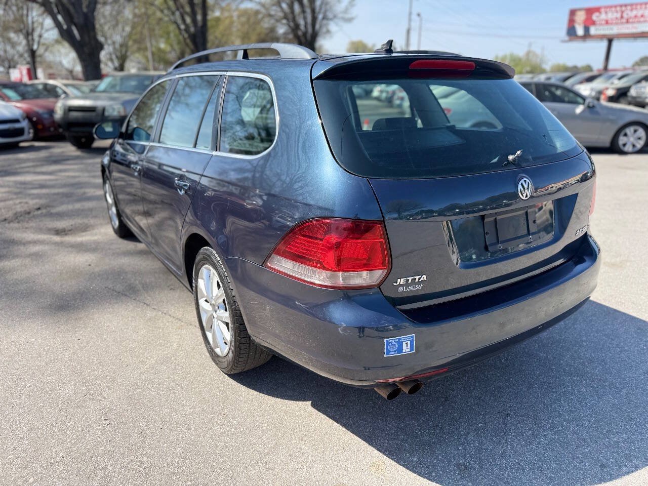 Used 2010 Volkswagen Jetta SE FWD image 7