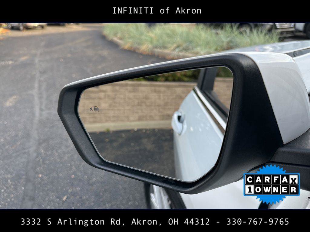 Used 2024 Chevrolet Equinox LT w/ LPO, Floor Liner Package image 3