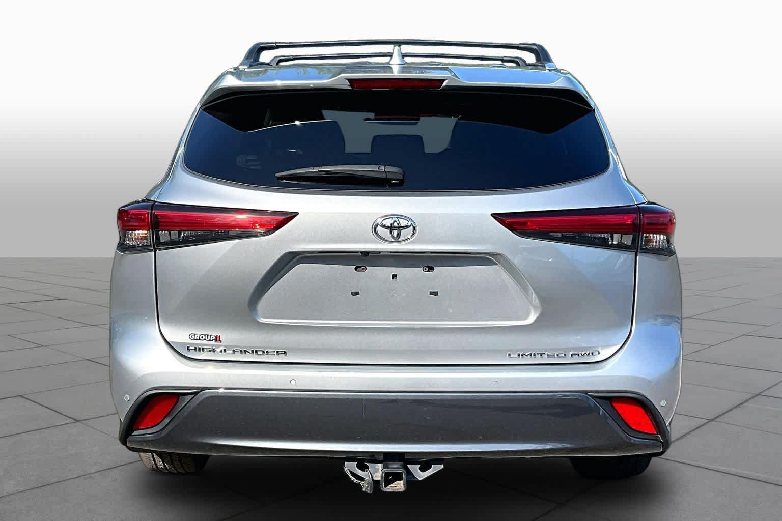 Certified 2020 Toyota Highlander Limited AWD/4WD image 5