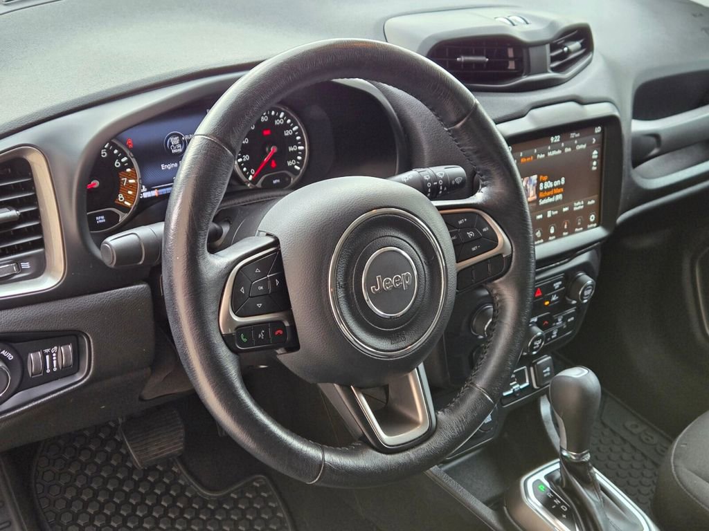 Used 2022 Jeep Renegade Latitude w/ Convenience Group AWD/4WD image 23