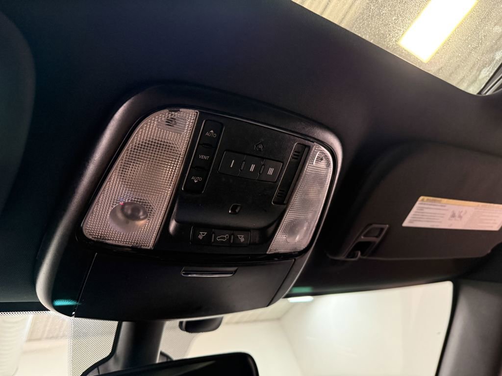 Used 2021 Dodge Durango GT image 89