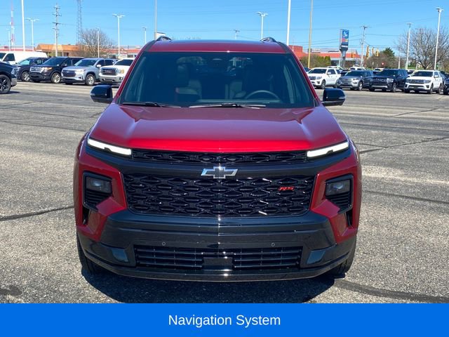 Used 2024 Chevrolet Traverse RS image 2