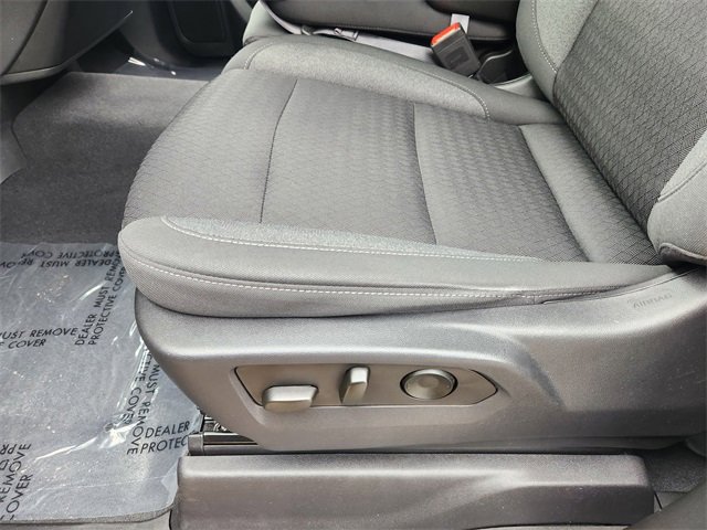 Used 2023 Chevrolet Silverado 1500 Custom Trail Boss AWD/4WD image 25