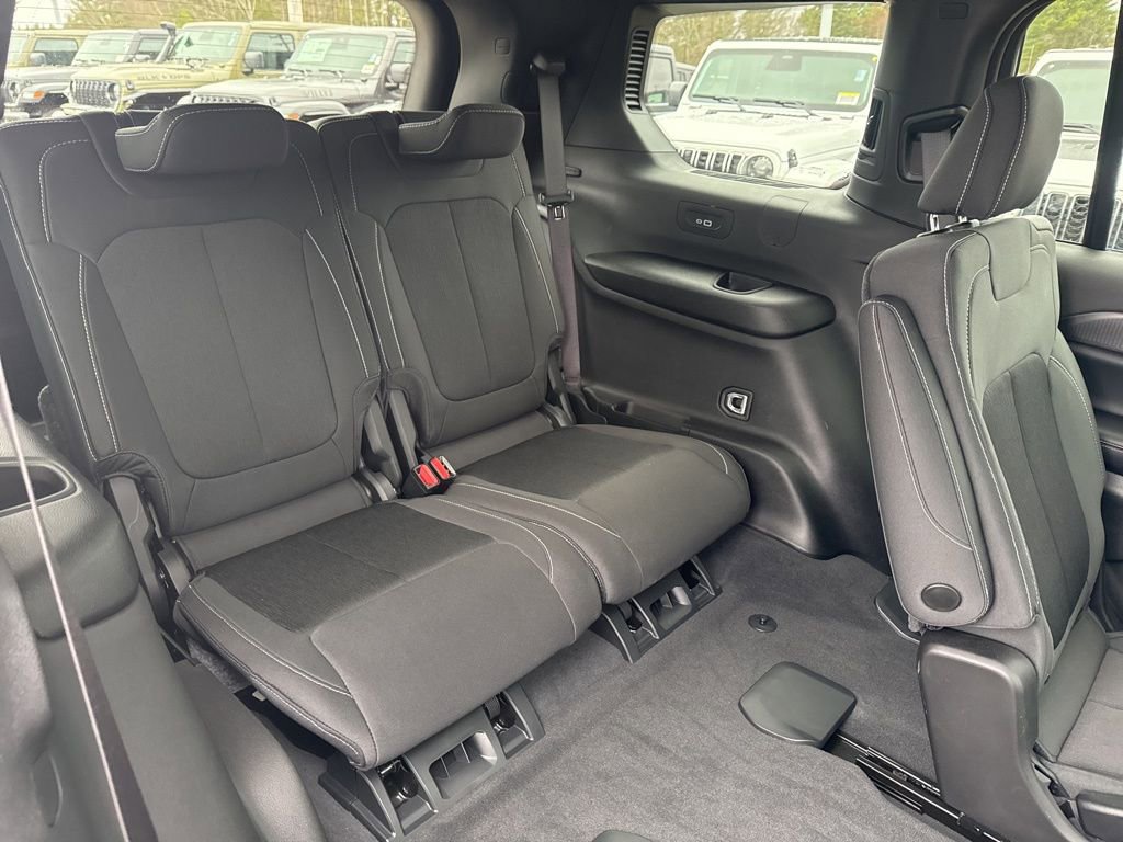 Certified 2025 Jeep Grand Cherokee L Laredo w/ Luxury Tech Group I image 28