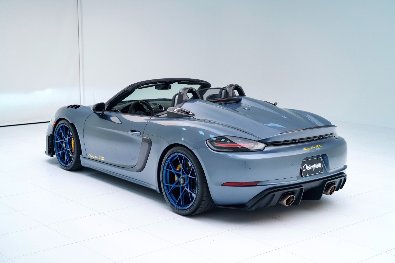 Certified 2025 Porsche 718 Boxster Spyder RS image 3