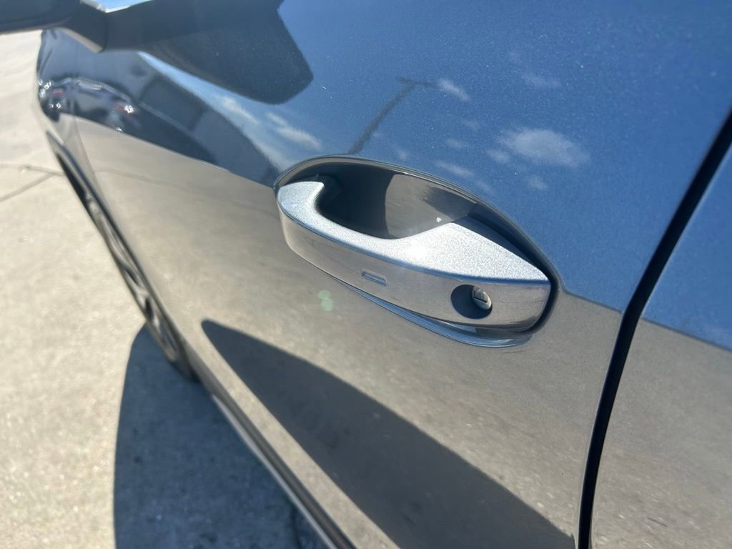 Used 2025 Volkswagen Tiguan S image 20