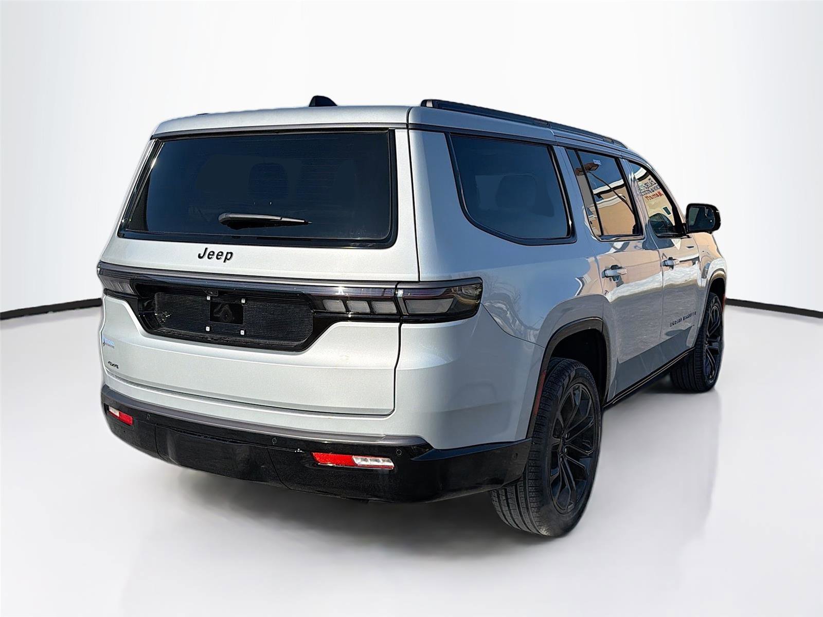 New 2026 Jeep Grand Wagoneer Summit image 7