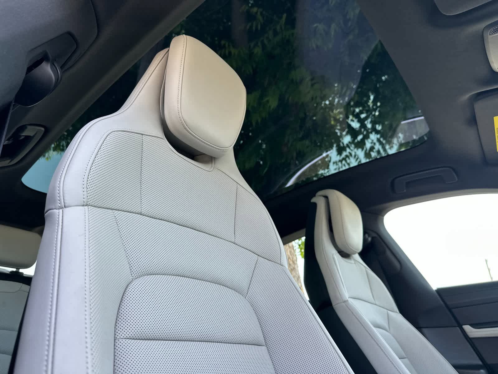 Certified 2020 Porsche Taycan 4S AWD/4WD image 17