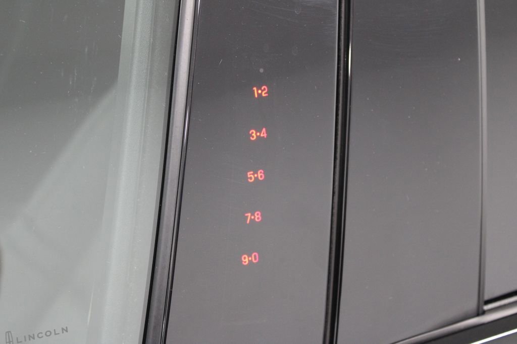 New 2026 Lincoln Corsair Premiere image 20