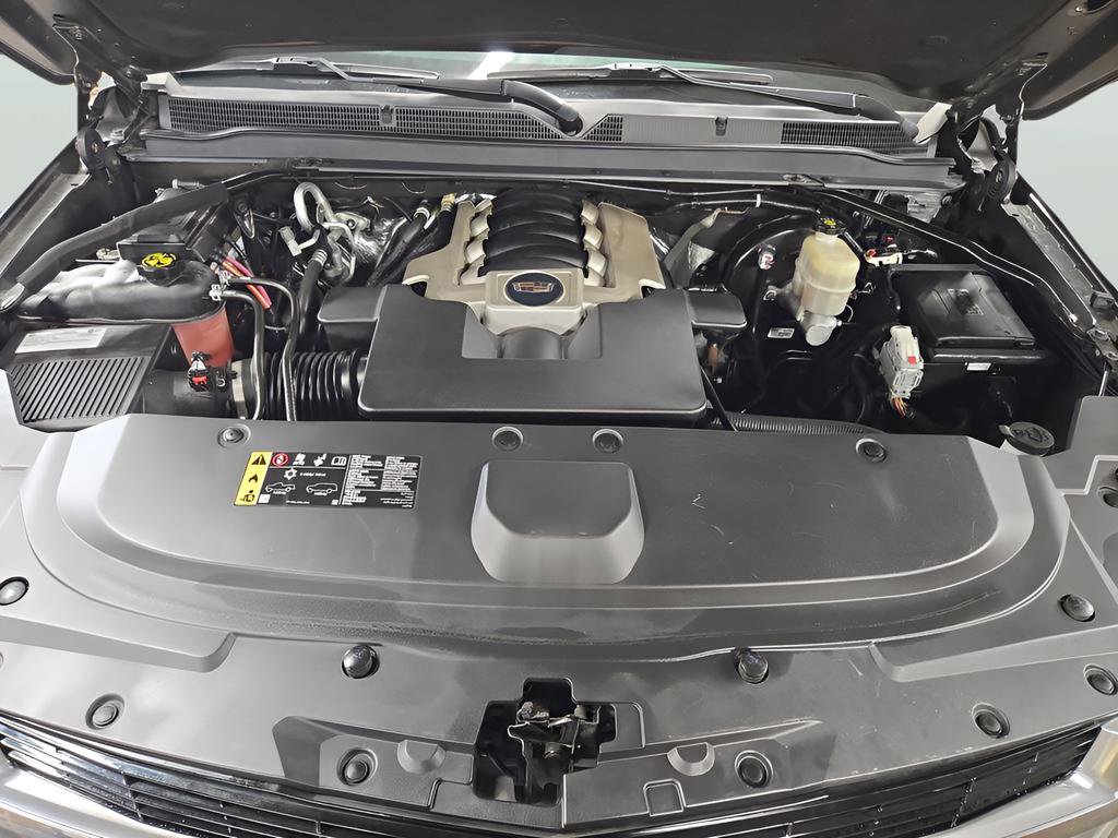 Used 2020 Cadillac Escalade Premium Luxury image 16