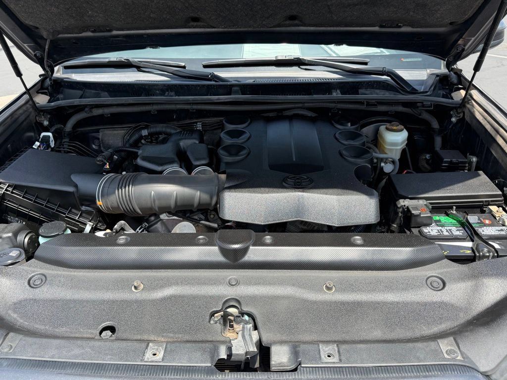 Used 2021 Toyota 4Runner SR5 RWD image 34