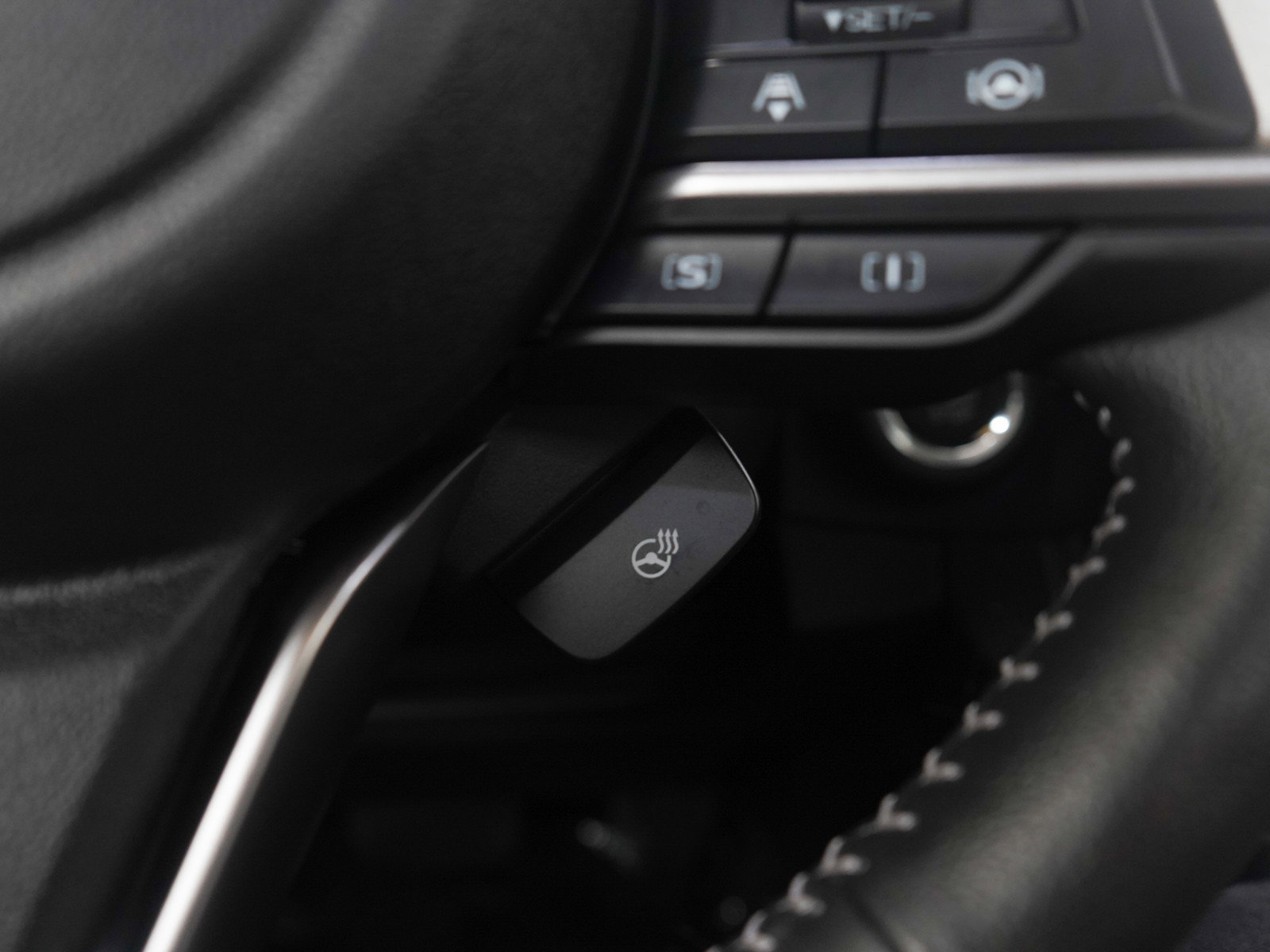 Used 2022 Subaru Forester Limited image 29