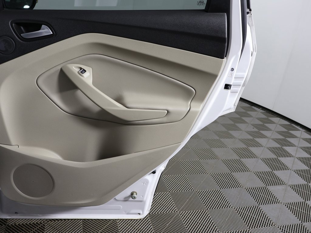 Used 2017 Ford Escape Titanium image 22