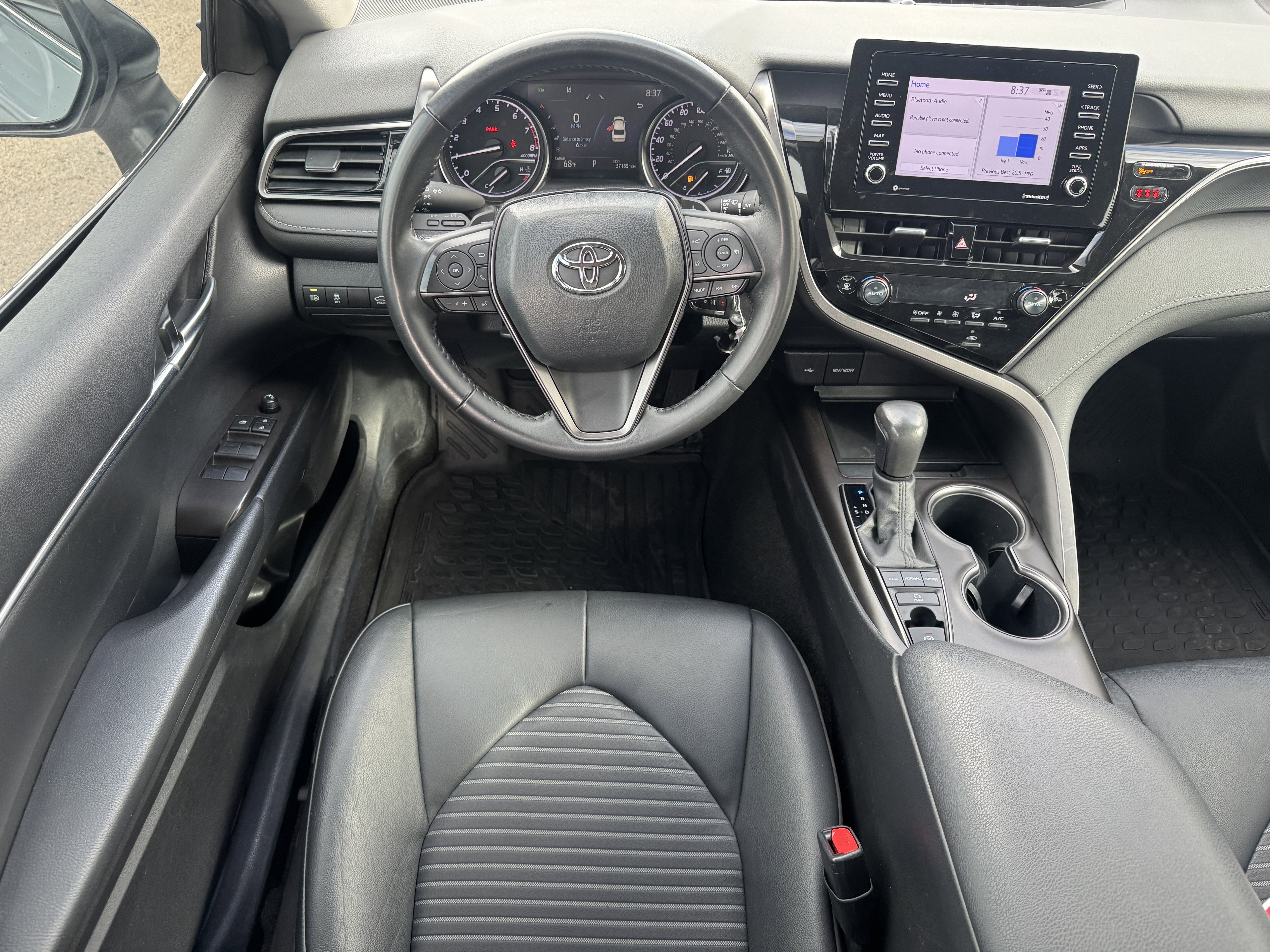 Used 2024 Toyota Camry SE image 16