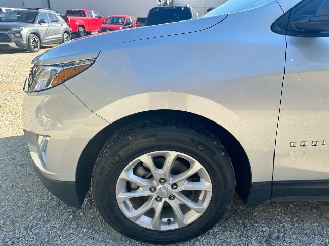 Used 2021 Chevrolet Equinox LS FWD image 44