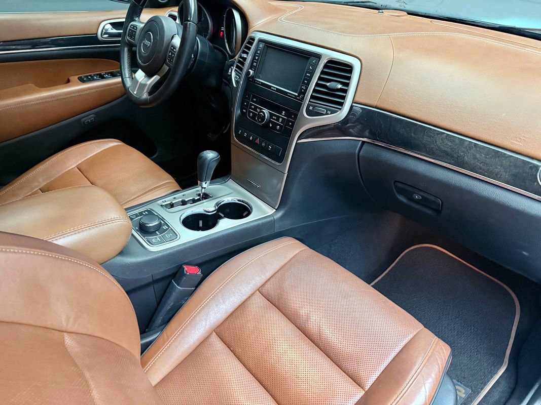 Used 2012 Jeep Grand Cherokee Overland Summit image 12