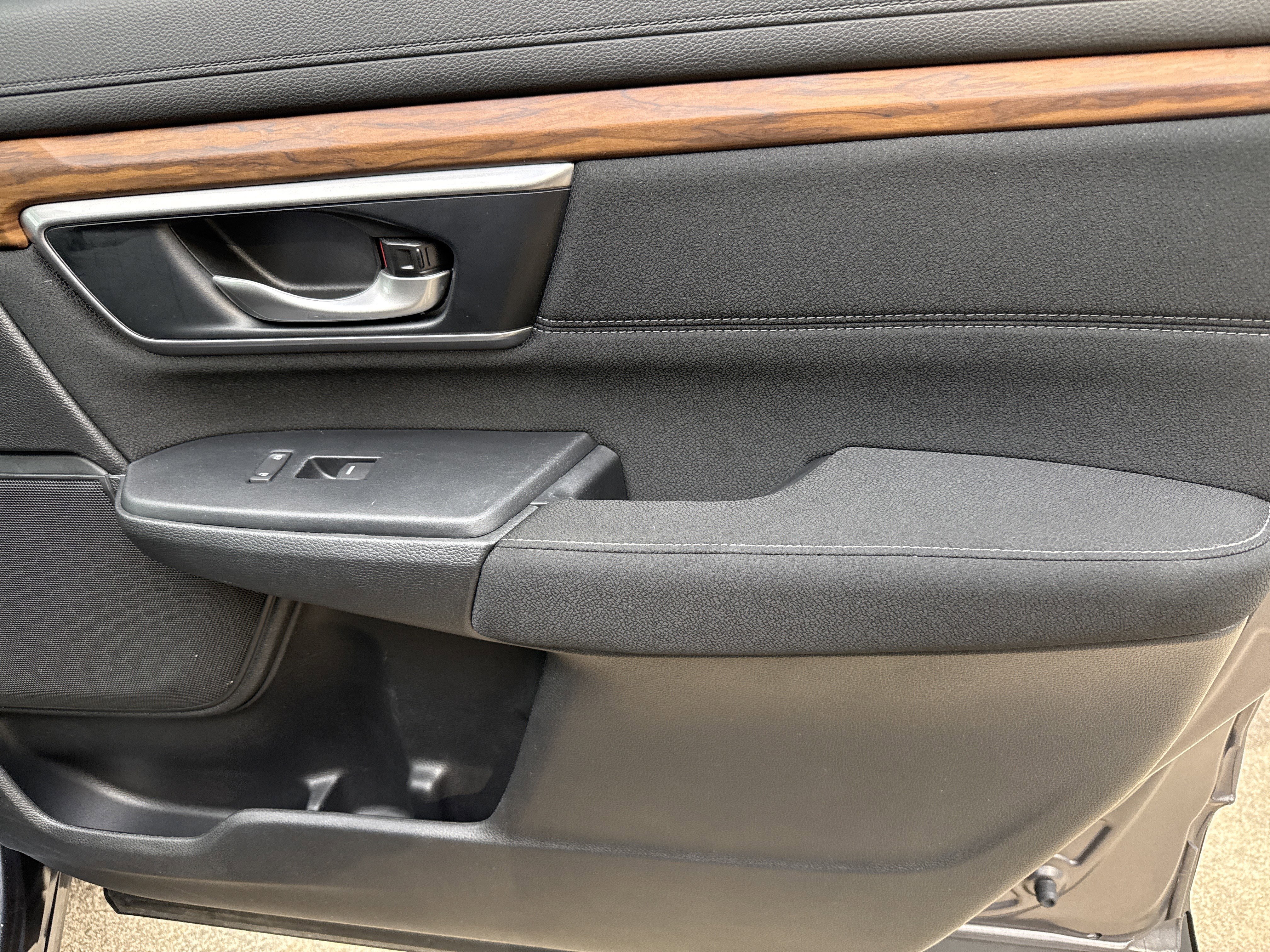 Used 2022 Honda CR-V EX image 14